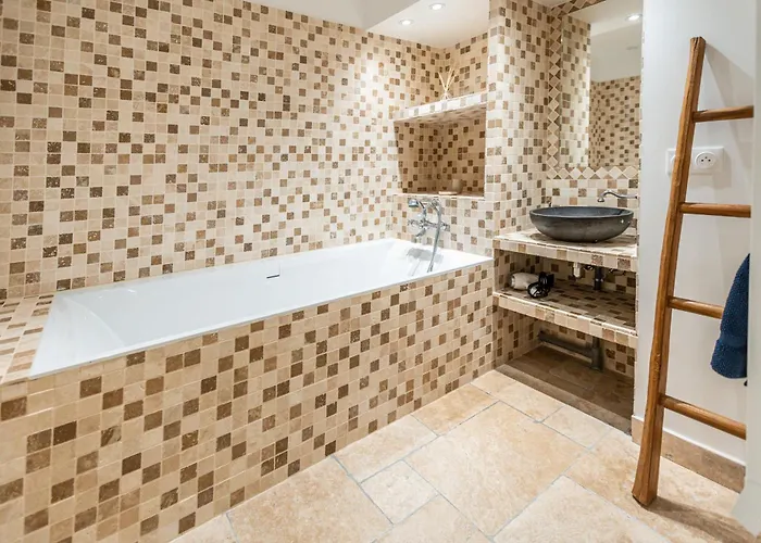 Magnifique A 100 M Climatisation Vue Exceptionnelle فيلة