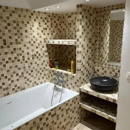 Magnifique A 100 M Climatisation Vue Exceptionnelle Villa *