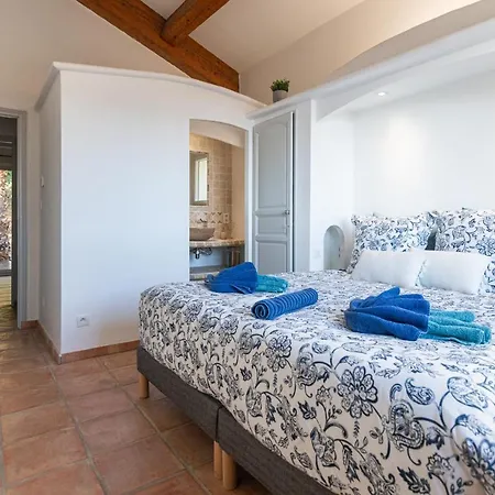 Magnifique A 100 M Climatisation Vue Exceptionnelle Villa *