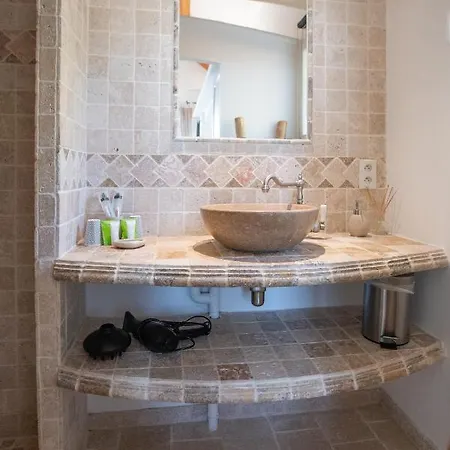 Magnifique A 100 M Climatisation Vue Exceptionnelle Sainte-Maxime