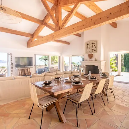 Magnifique A 100 M Climatisation Vue Exceptionnelle Sainte-Maxime