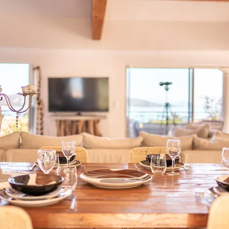 Magnifique A 100 M Climatisation Vue Exceptionnelle Villa Sainte-Maxime