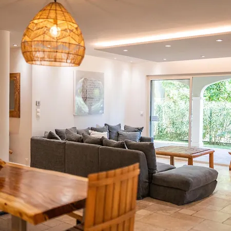 Magnifique A 100 M Climatisation Vue Exceptionnelle * Sainte-Maxime