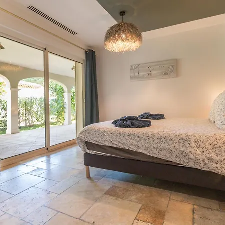 Magnifique A 100 M Climatisation Vue Exceptionnelle * Sainte-Maxime