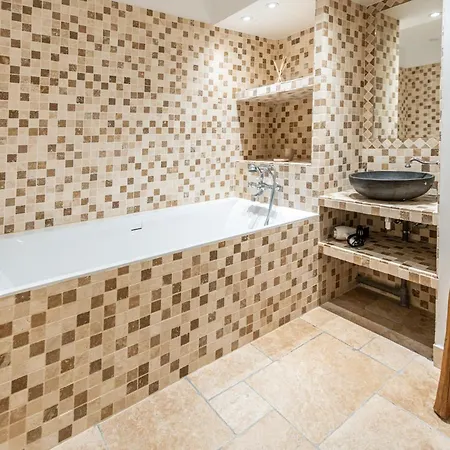 Magnifique A 100 M Climatisation Vue Exceptionnelle Villa