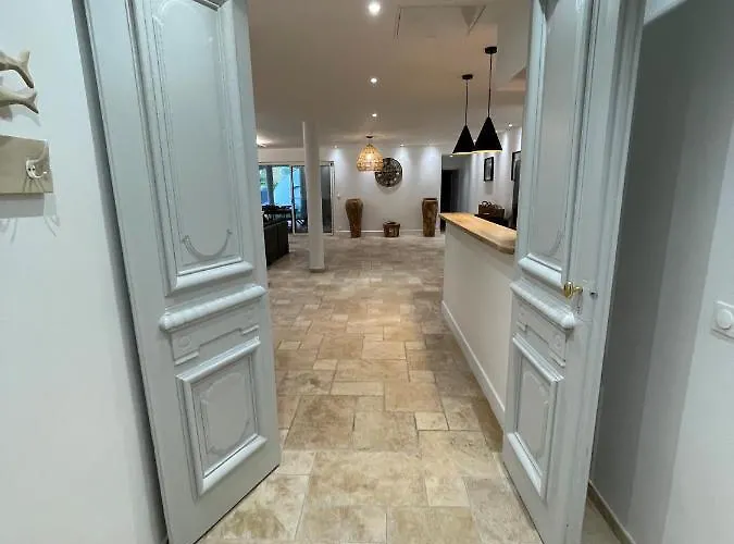 Magnifique A 100 M Climatisation Vue Exceptionnelle * Sainte-Maxime