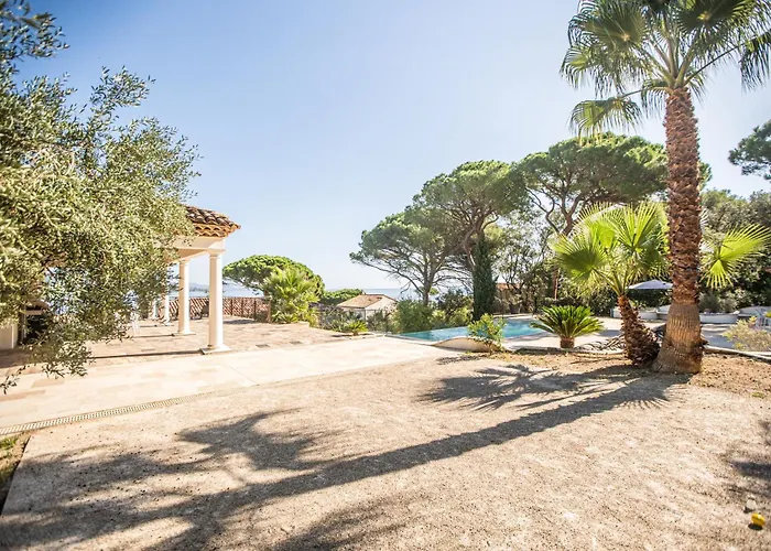 Magnifique A 100 M Climatisation Vue Exceptionnelle * Sainte-Maxime