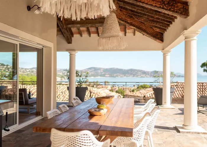 Magnifique A 100 M Climatisation Vue Exceptionnelle Villa