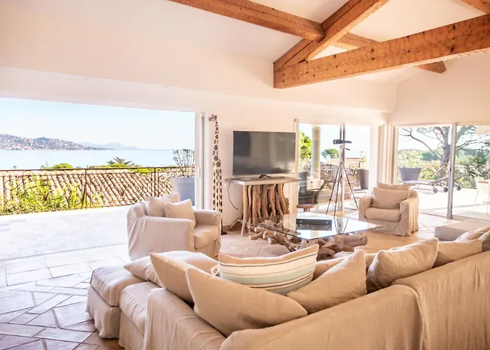 Magnifique A 100 M Climatisation Vue Exceptionnelle Villa Sainte-Maxime