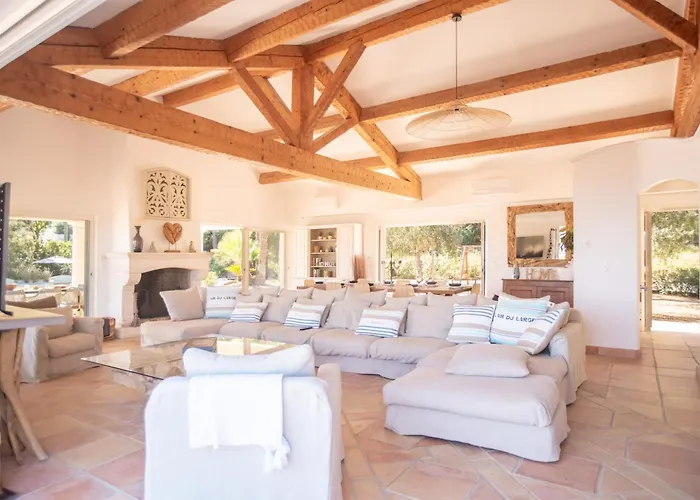 Magnifique A 100 M Climatisation Vue Exceptionnelle