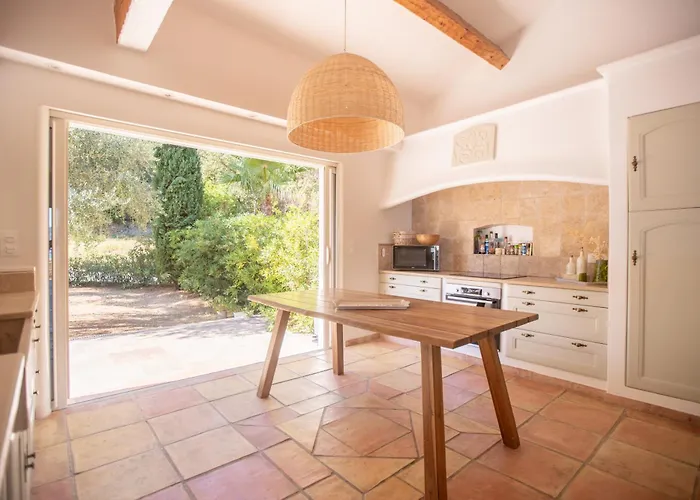 Magnifique A 100 M Climatisation Vue Exceptionnelle Villa *