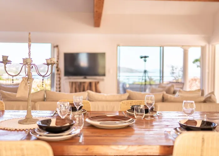 Magnifique A 100 M Climatisation Vue Exceptionnelle Villa Sainte-Maxime