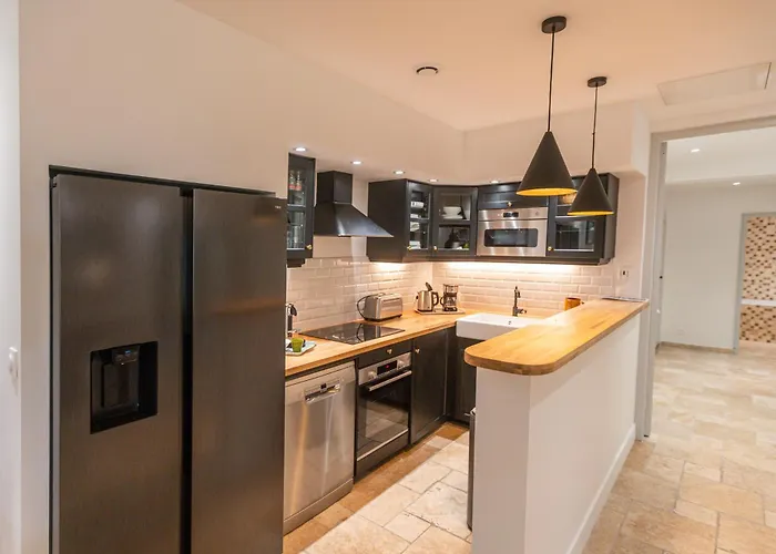 Magnifique A 100 M Climatisation Vue Exceptionnelle * Sainte-Maxime